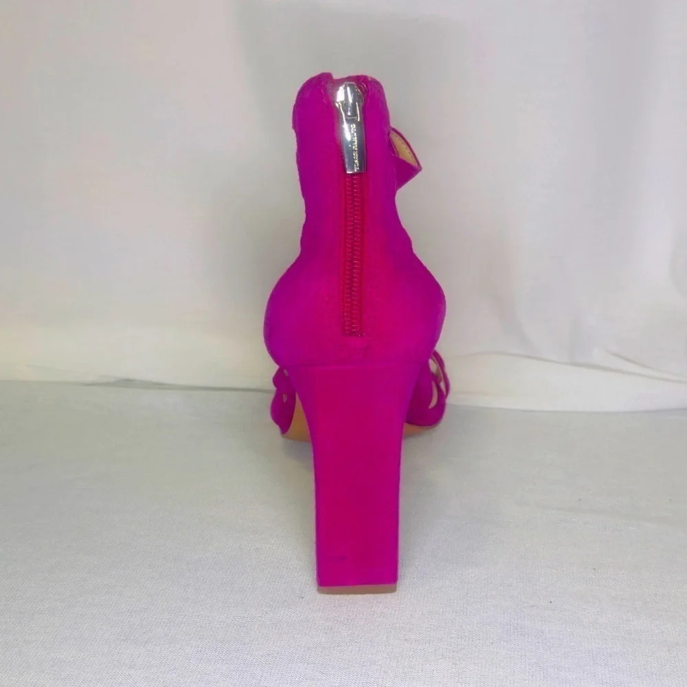 Vince Camuto Bunniva Strappy Suede Sandals Dragonfruit color Size 10M - Picture 5 of 13